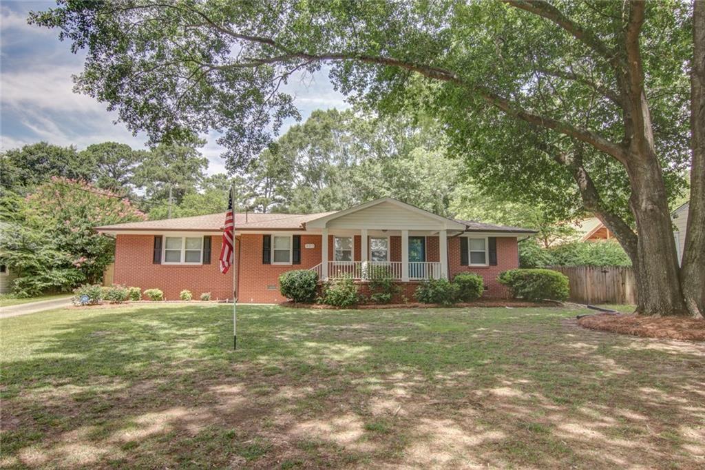 903 College Avenue - Photo 1