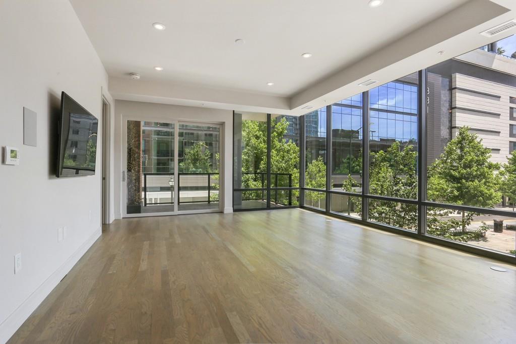867 Peachtree Street - Photo 1