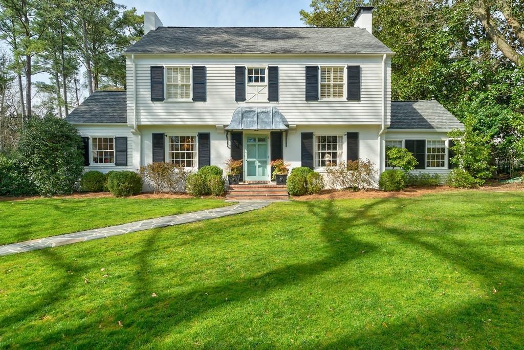 889 Wesley Road - Photo 1