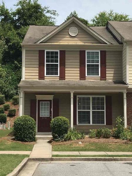 2718 Deerwood Lane - Photo 1