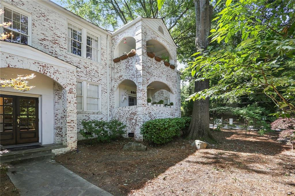 51 Peachtree Memorial Drive - Photo 1