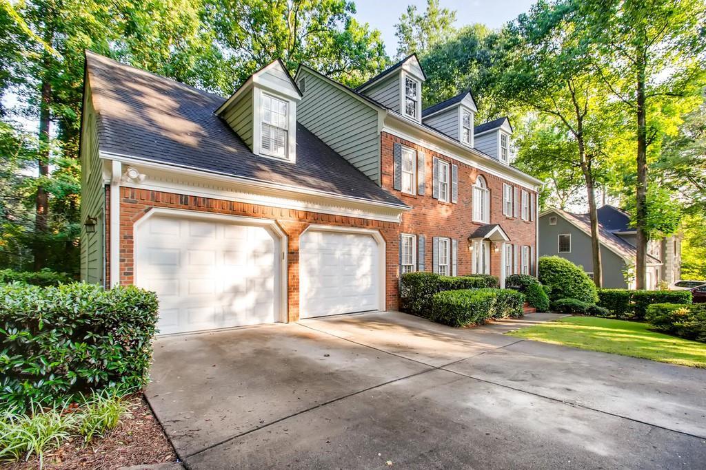 2902 Creekside Point - Photo 1