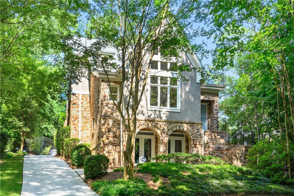 250 Seneca Street - Photo 1