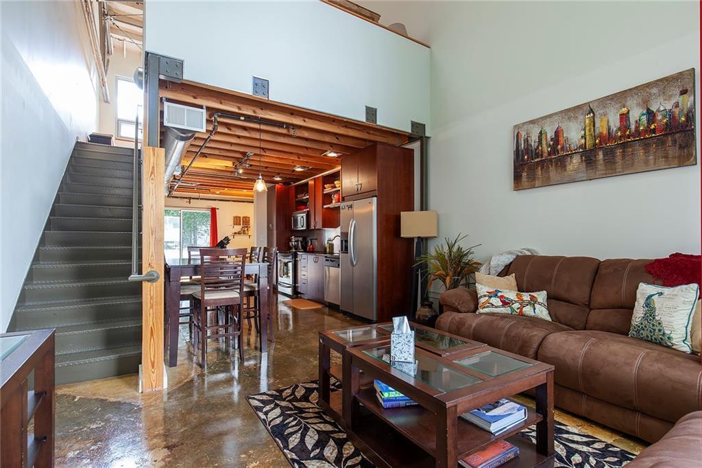 1661 La France Street - Photo 1