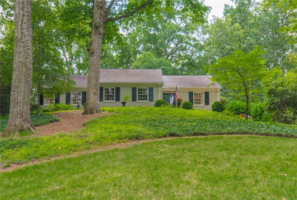 2909 Castlewood Drive - Photo 1