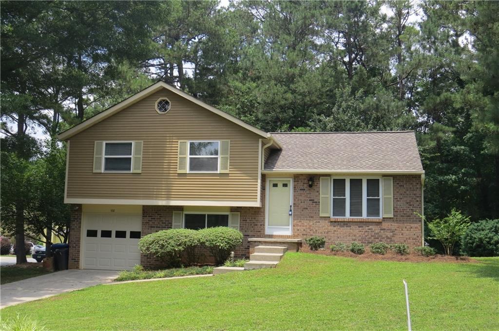 100 Roswell Farms Court - Photo 1