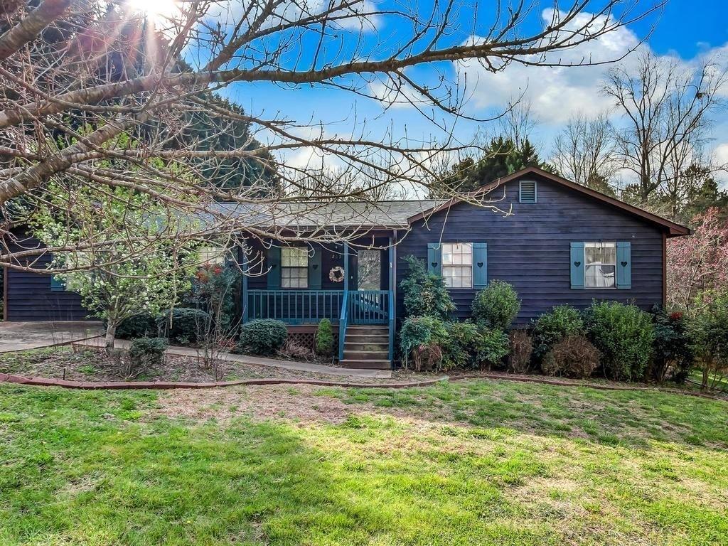 1265 Bishops Lane - Photo 1