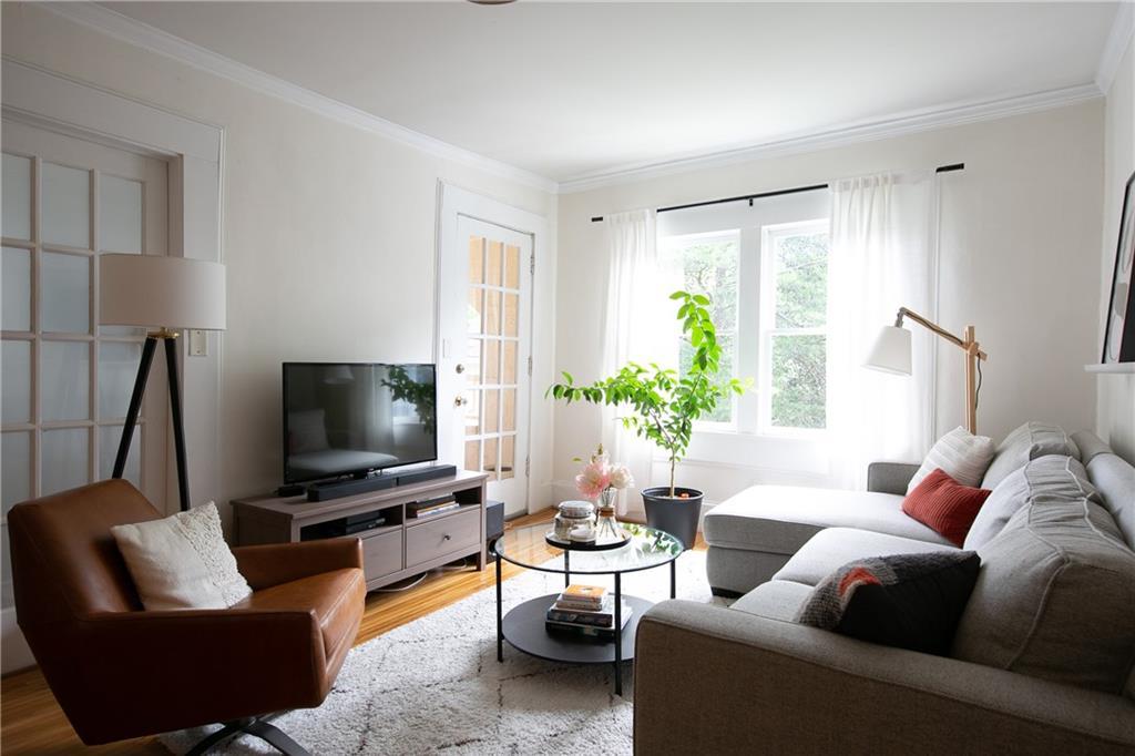 960 Taft Avenue - Photo 1