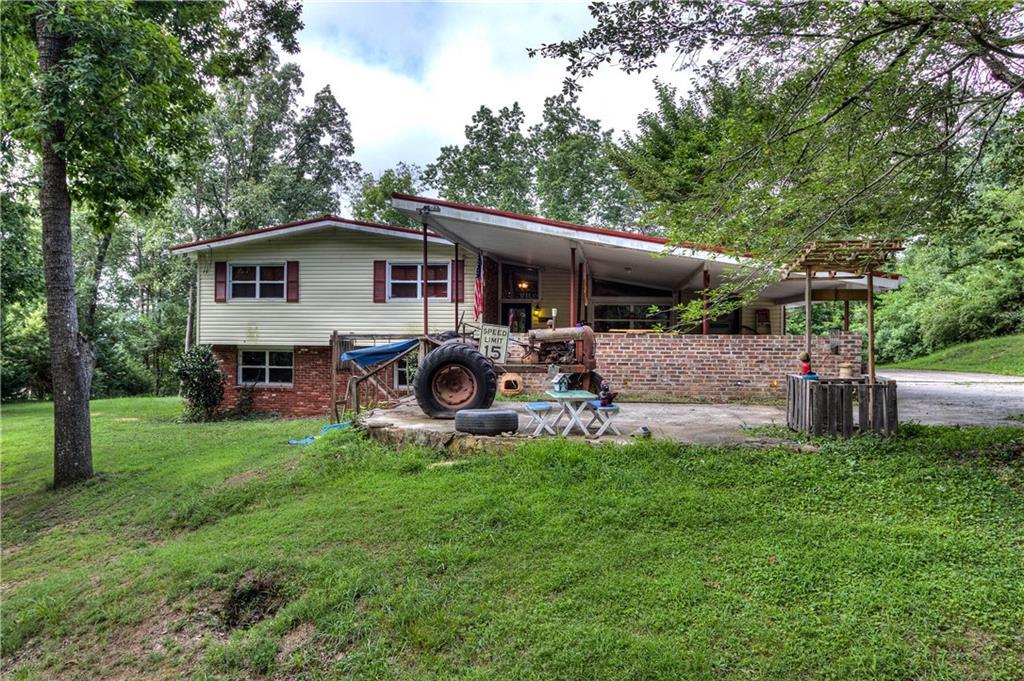 10 Ridgewood Drive - Photo 1