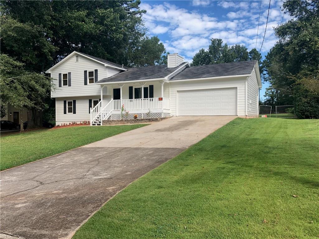 1552 Sir Knights Way - Photo 1