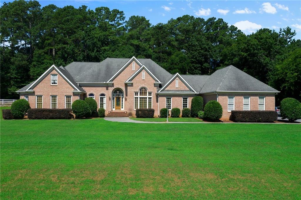 216 Wildwood Drive - Photo 1