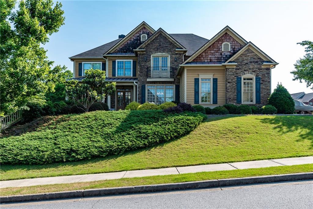 401 Crestline Way - Photo 1