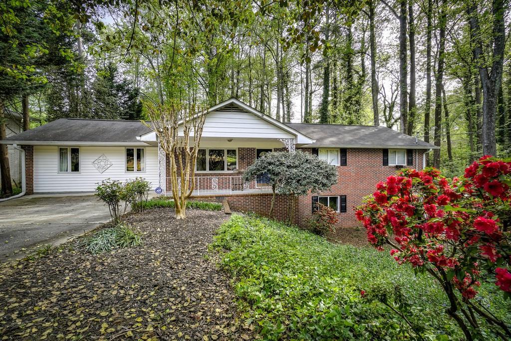 1552 Coolwater Court - Photo 1
