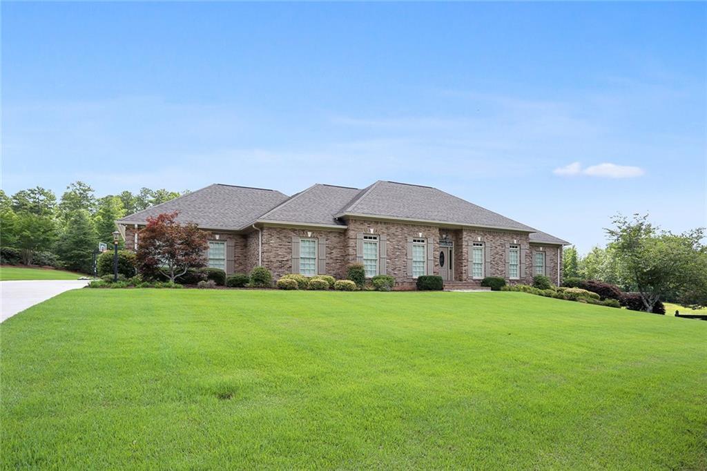 143 Sherwood Lane - Photo 1