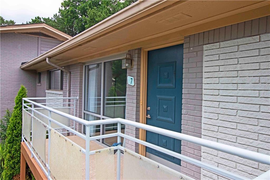 3044 Briarcliff Road - Photo 1