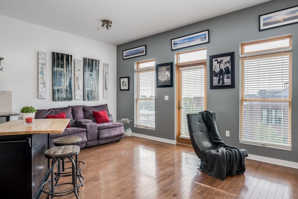 333 Nelson Street - Photo 1