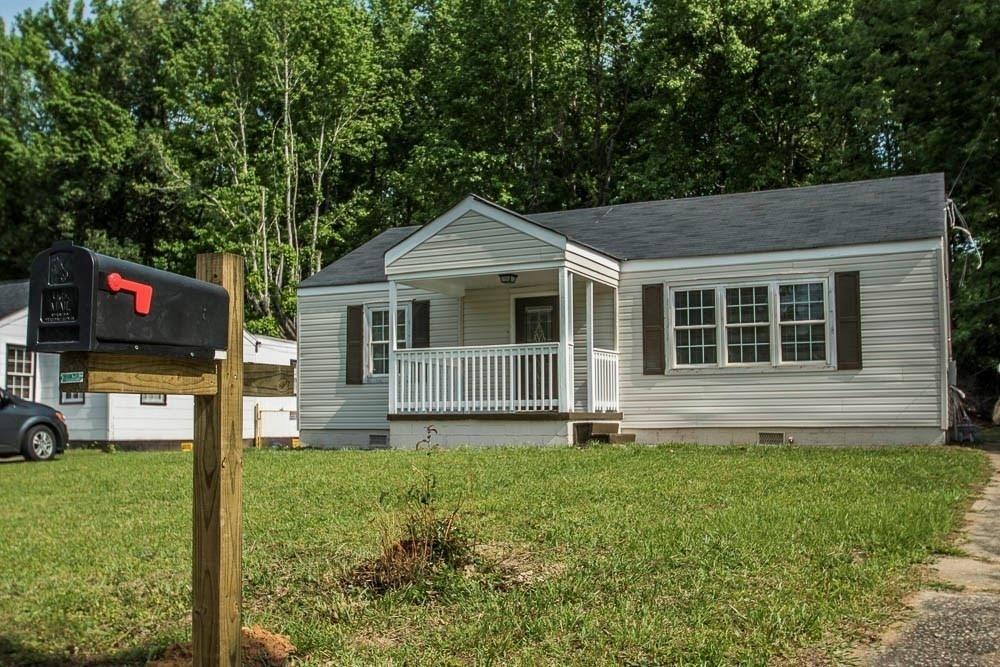 756 Lee Andrews Avenue - Photo 1