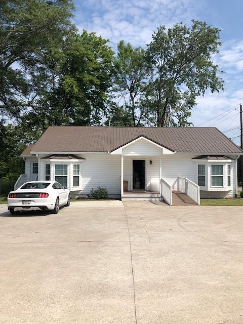 205 Wilson Street - Photo 1