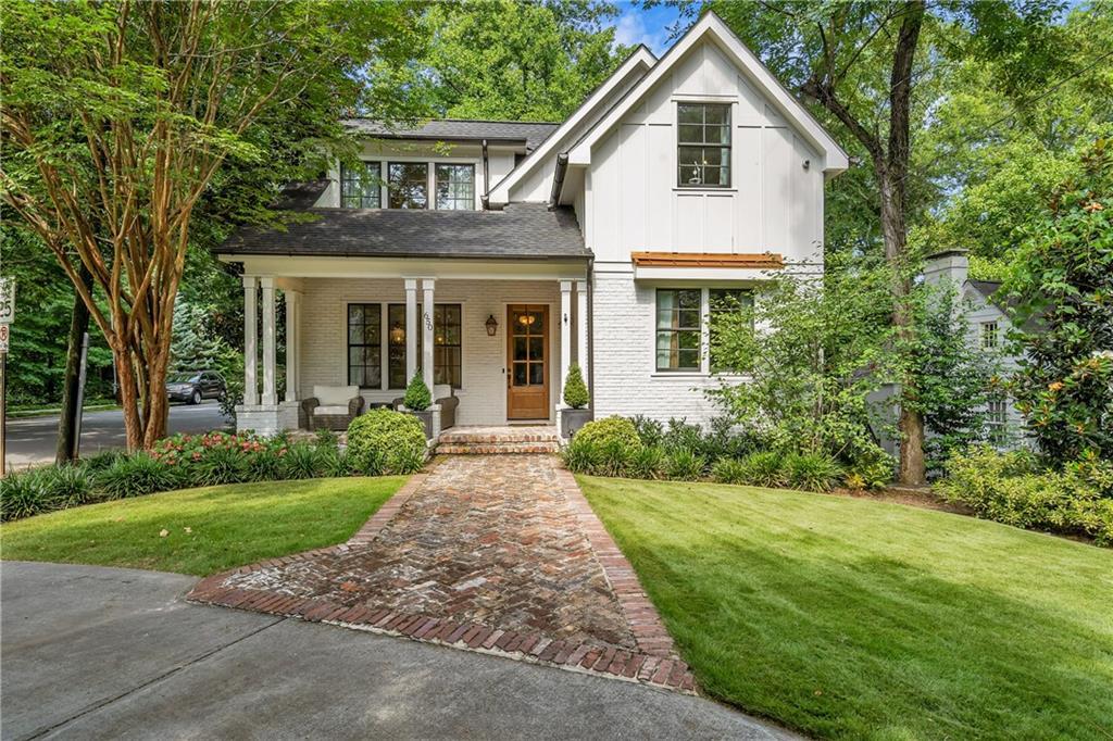 650 Courtenay Drive - Photo 1