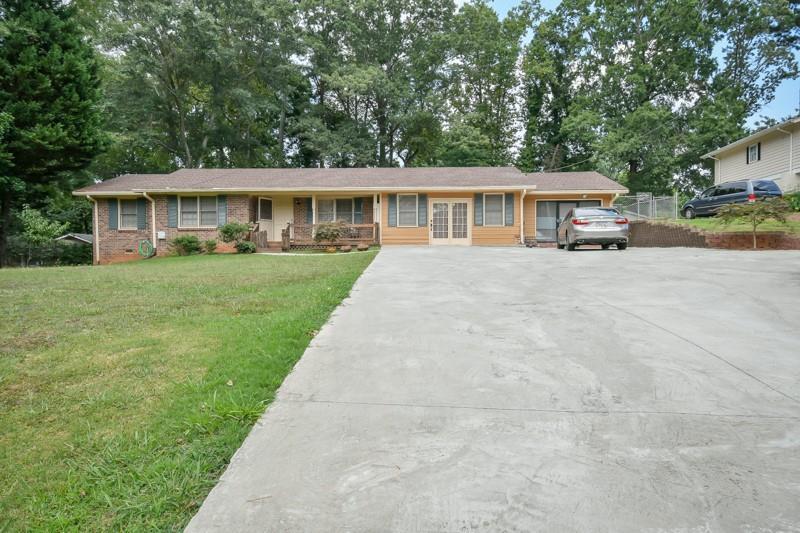 2888 Mockingbird Circle - Photo 1
