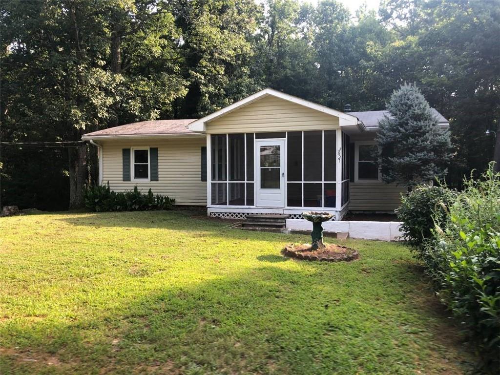 3827 Chadwick Drive - Photo 1
