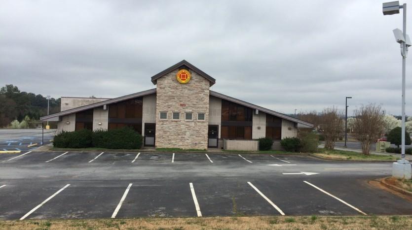 823 Joe Frank Harris Parkway - Photo 1
