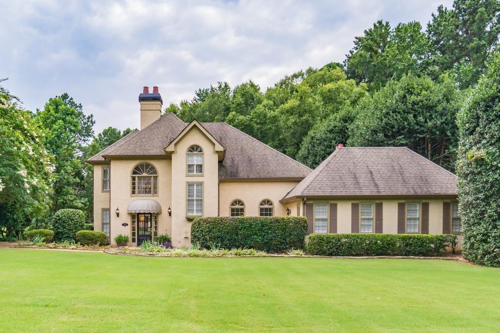 450 Clubfield Drive - Photo 1