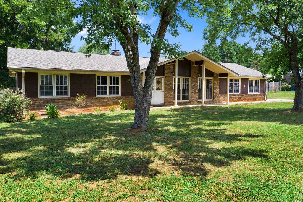 30 Benham Circle - Photo 1