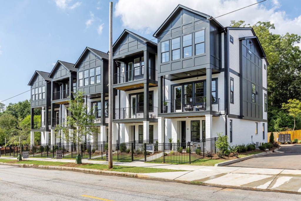 94 Rogers Street - Photo 1