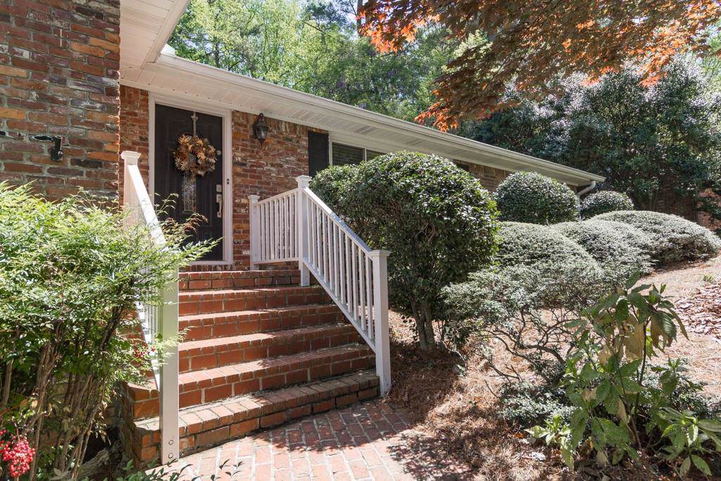 1693 Alderbrook Road - Photo 1