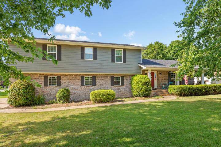 14 Hillcrest Circle - Photo 1