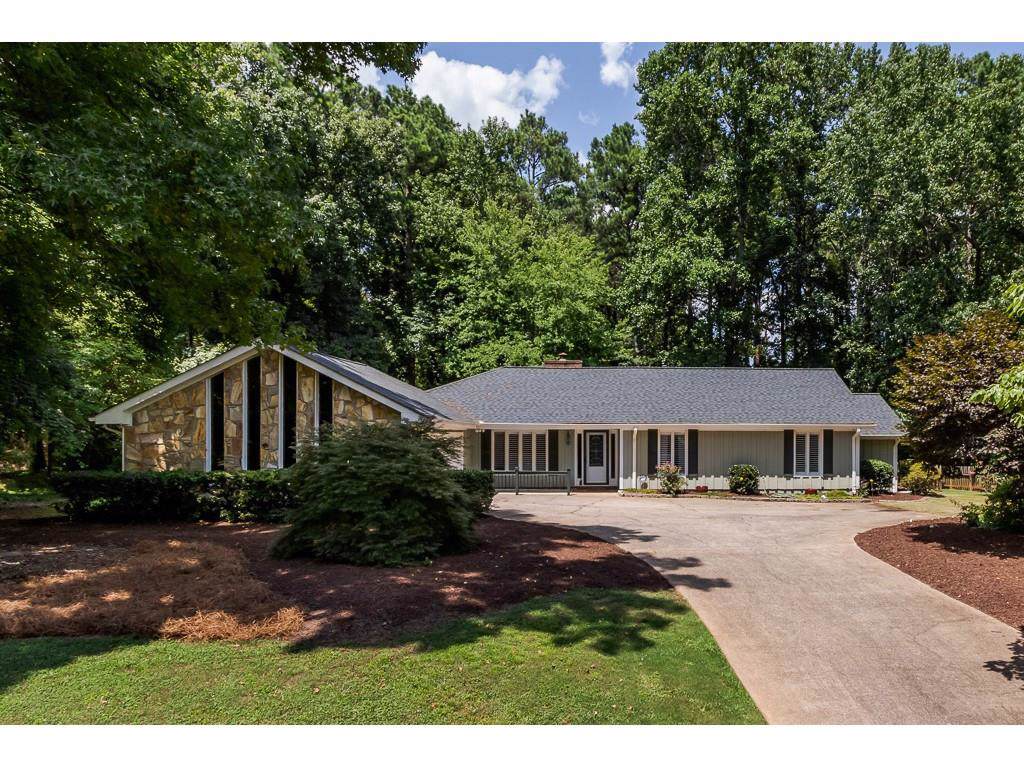 400 Saddle Horn Circle - Photo 1