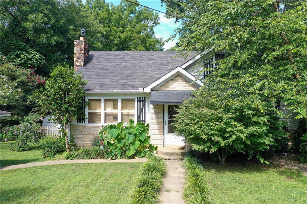 290 Monroe Street - Photo 1