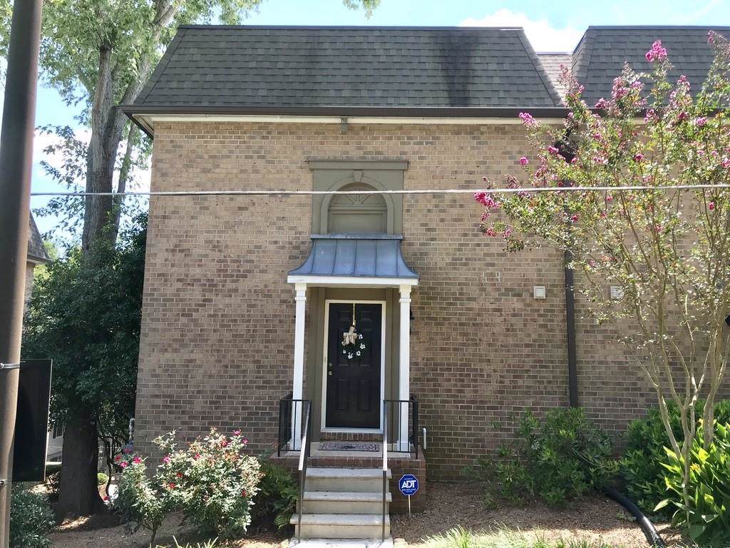 6980 Roswell Road - Photo 1