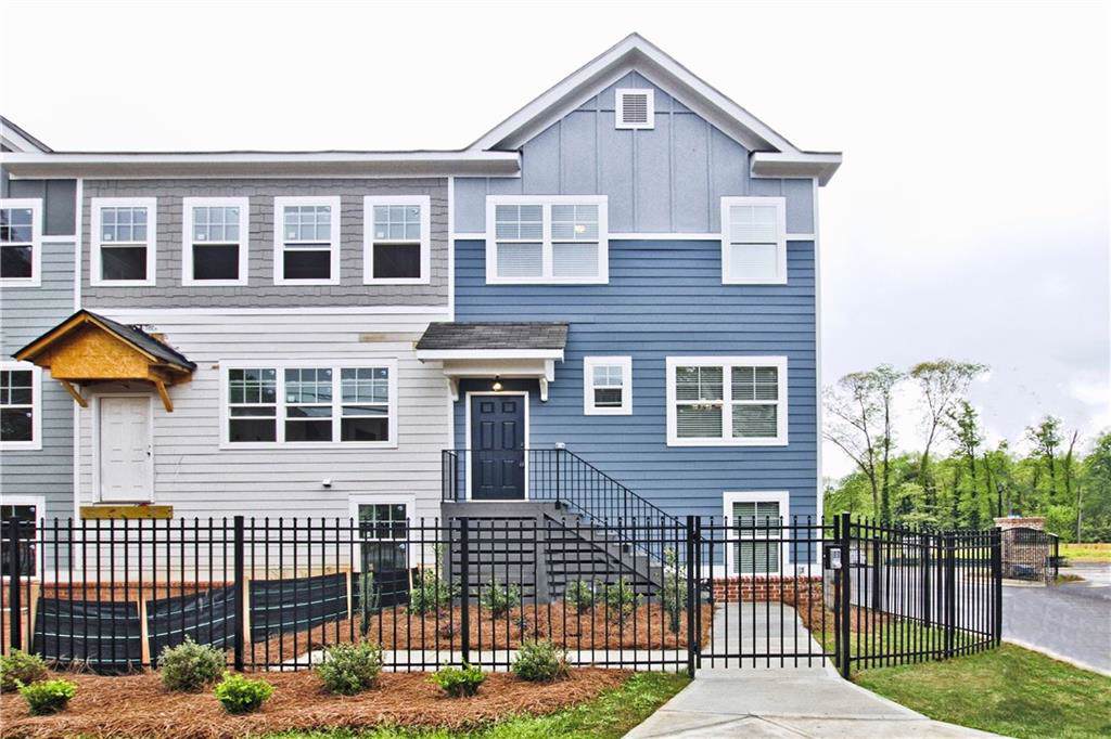 3823 Oxford Circle - Photo 1