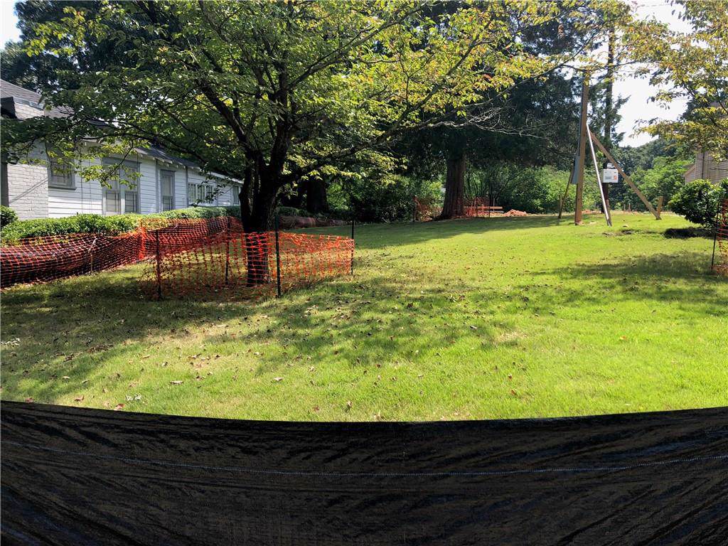 663 Hamilton E Holmes Drive - Photo 1