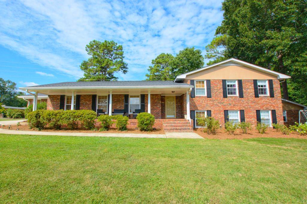 302 Lakeshore Drive - Photo 1
