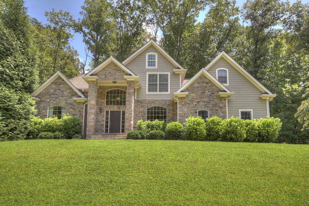 255 The Oaks Drive - Photo 1