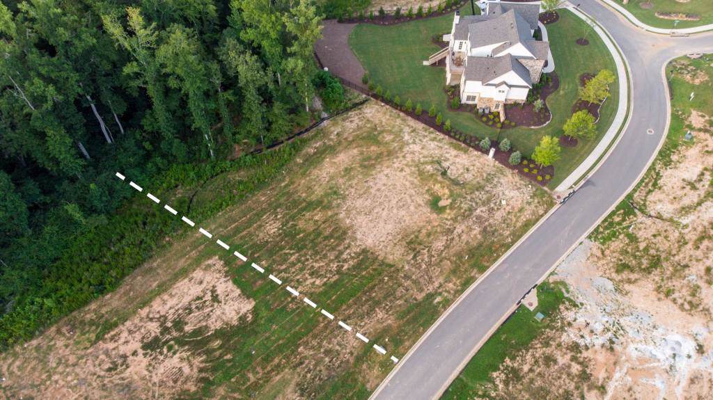 1060 Kent Court - Photo 1
