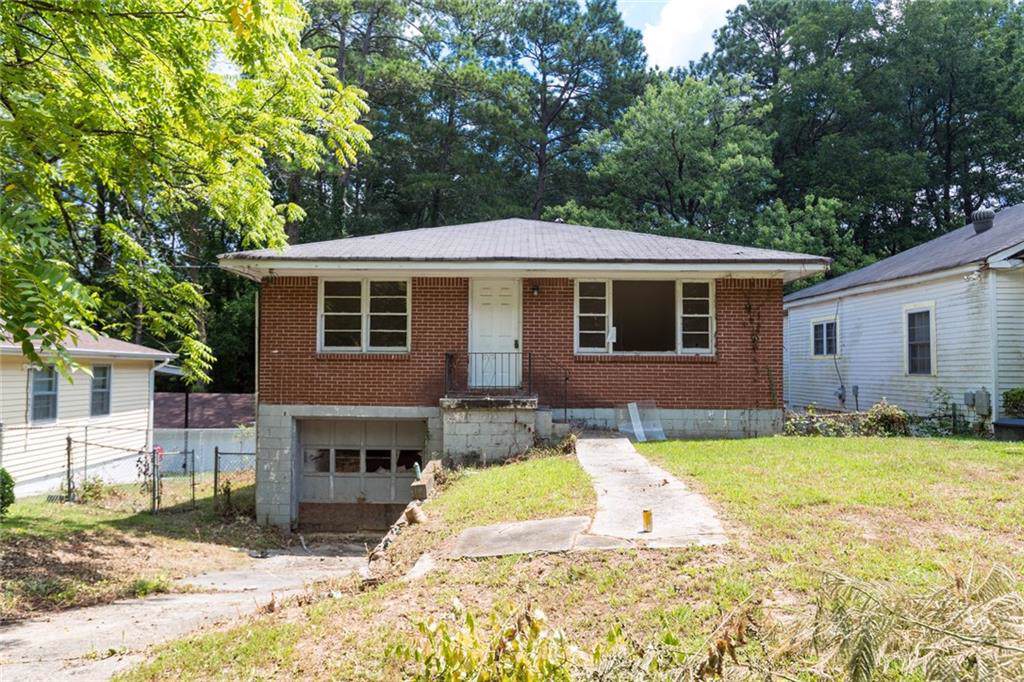 569 Woods Drive - Photo 1