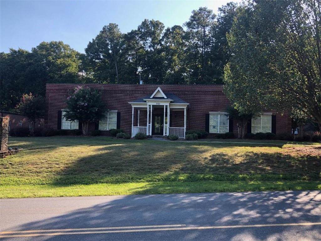 703 Curtis Parkway - Photo 1
