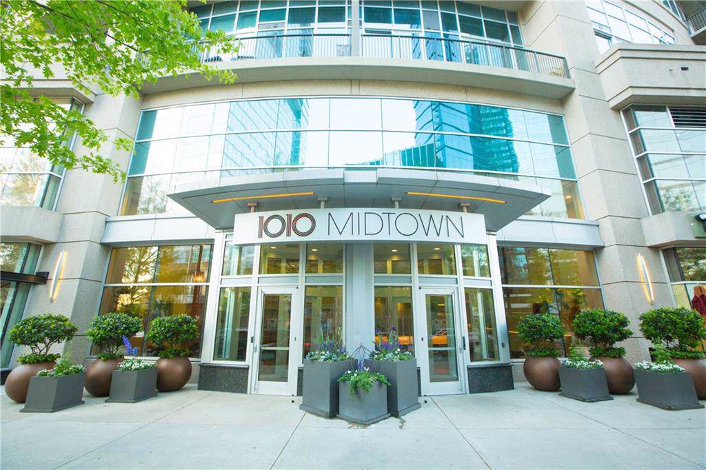 1080 Peachtree Street - Photo 1