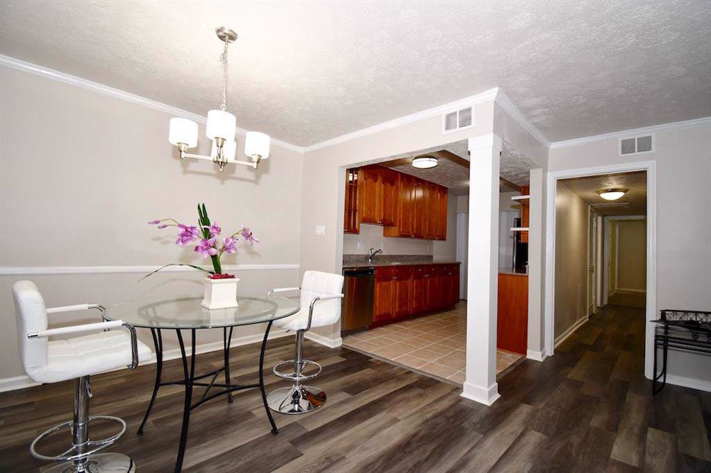725 Dalrymple Road - Photo 1