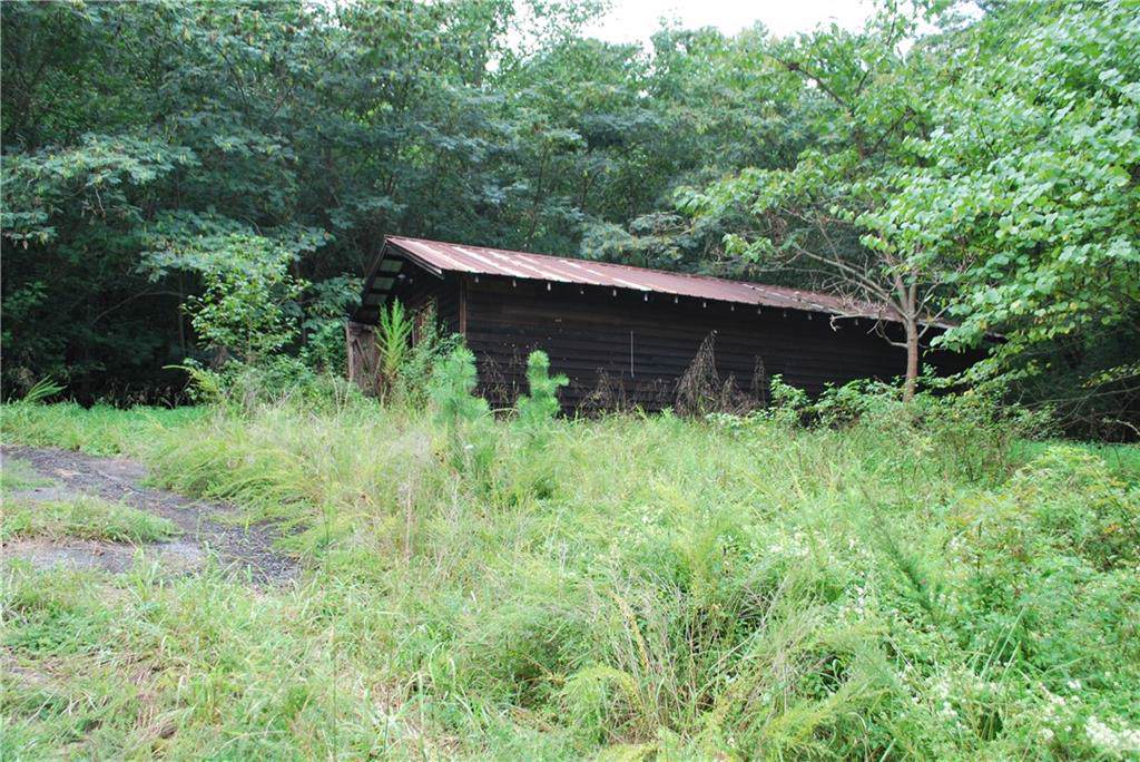 562 Dawsonville Highway - Photo 1
