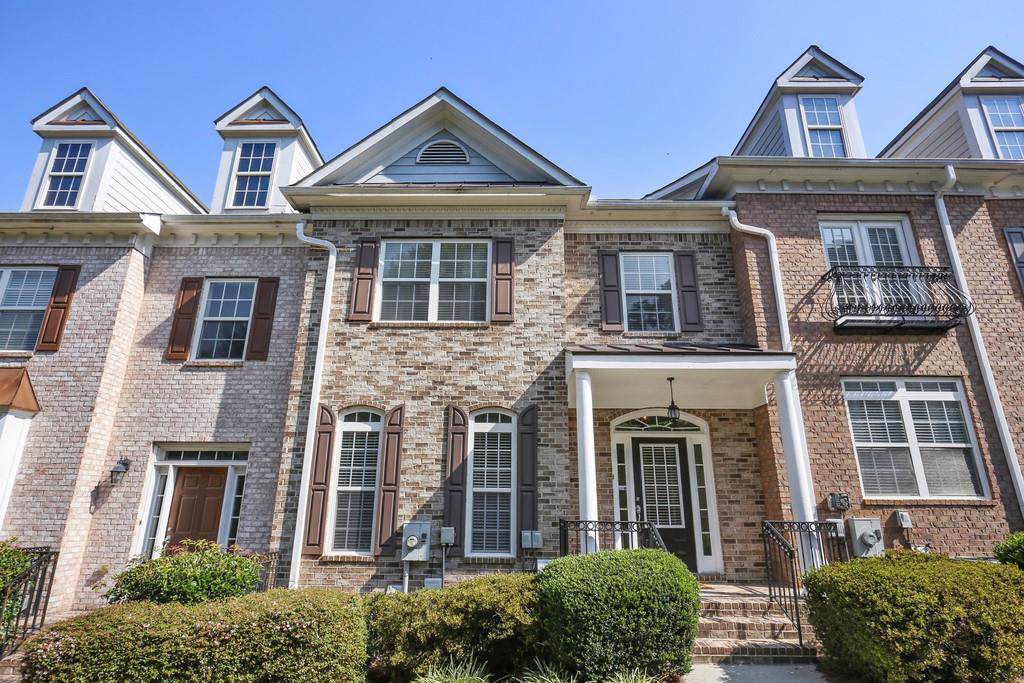 352 Holbrook Road - Photo 1