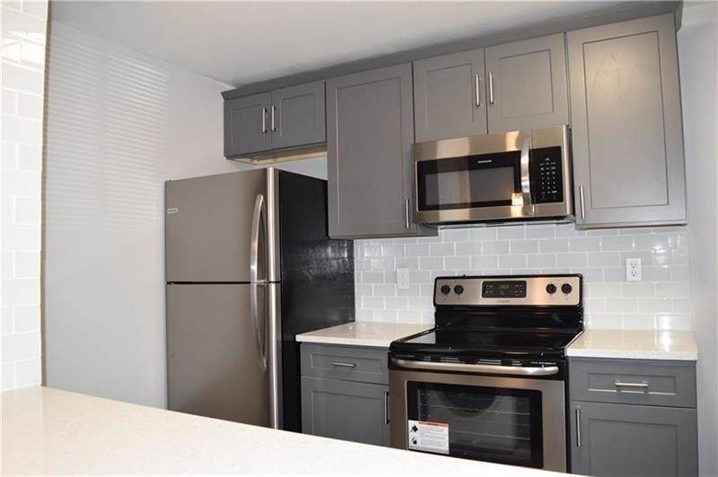 112 Ardmore Place - Photo 1