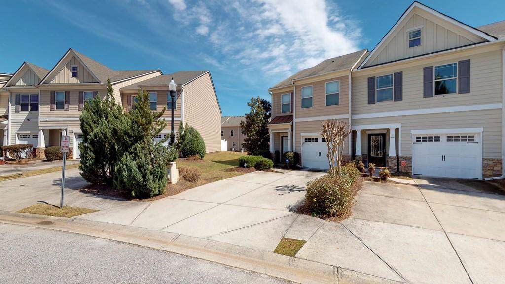 2670 Avanti Way - Photo 1