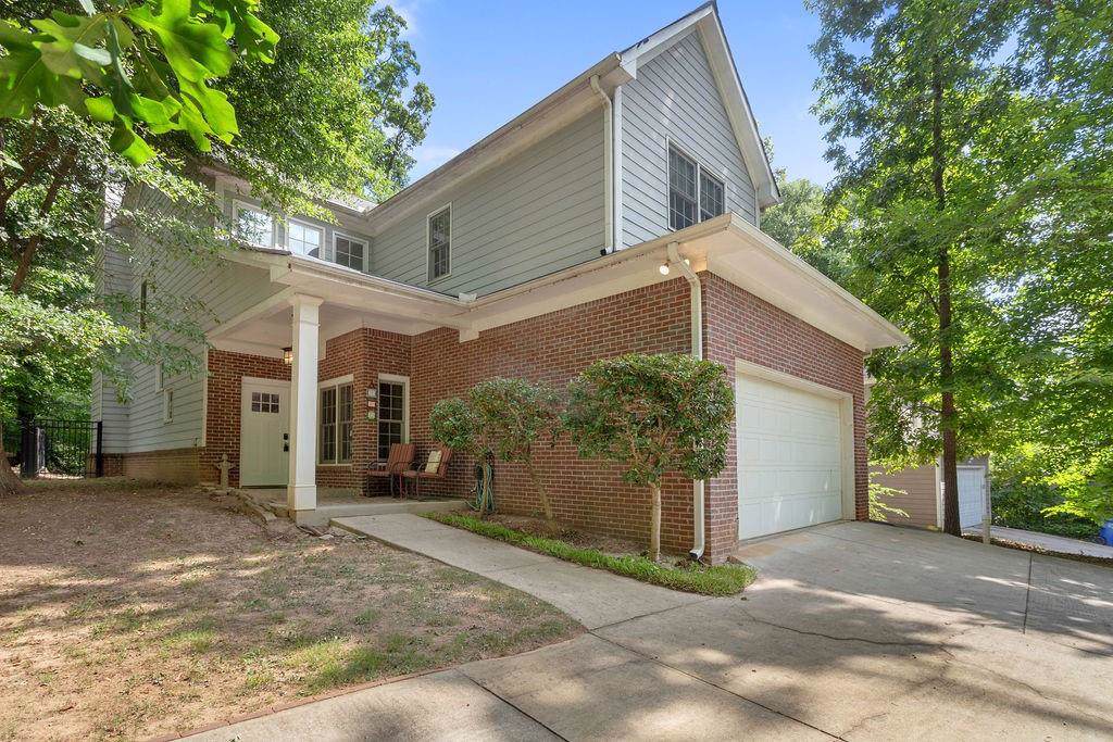 32 Edwin Place - Photo 1