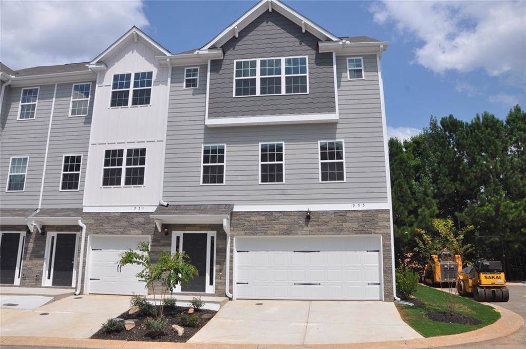 955 Plaza Park Walk - Photo 1
