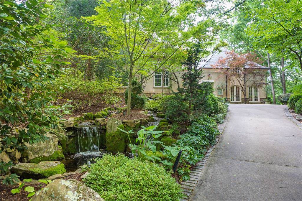 2895 Nancy Creek Road - Photo 1